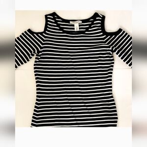 SALE!  WHBM Cold Shoulder Black & White Top!